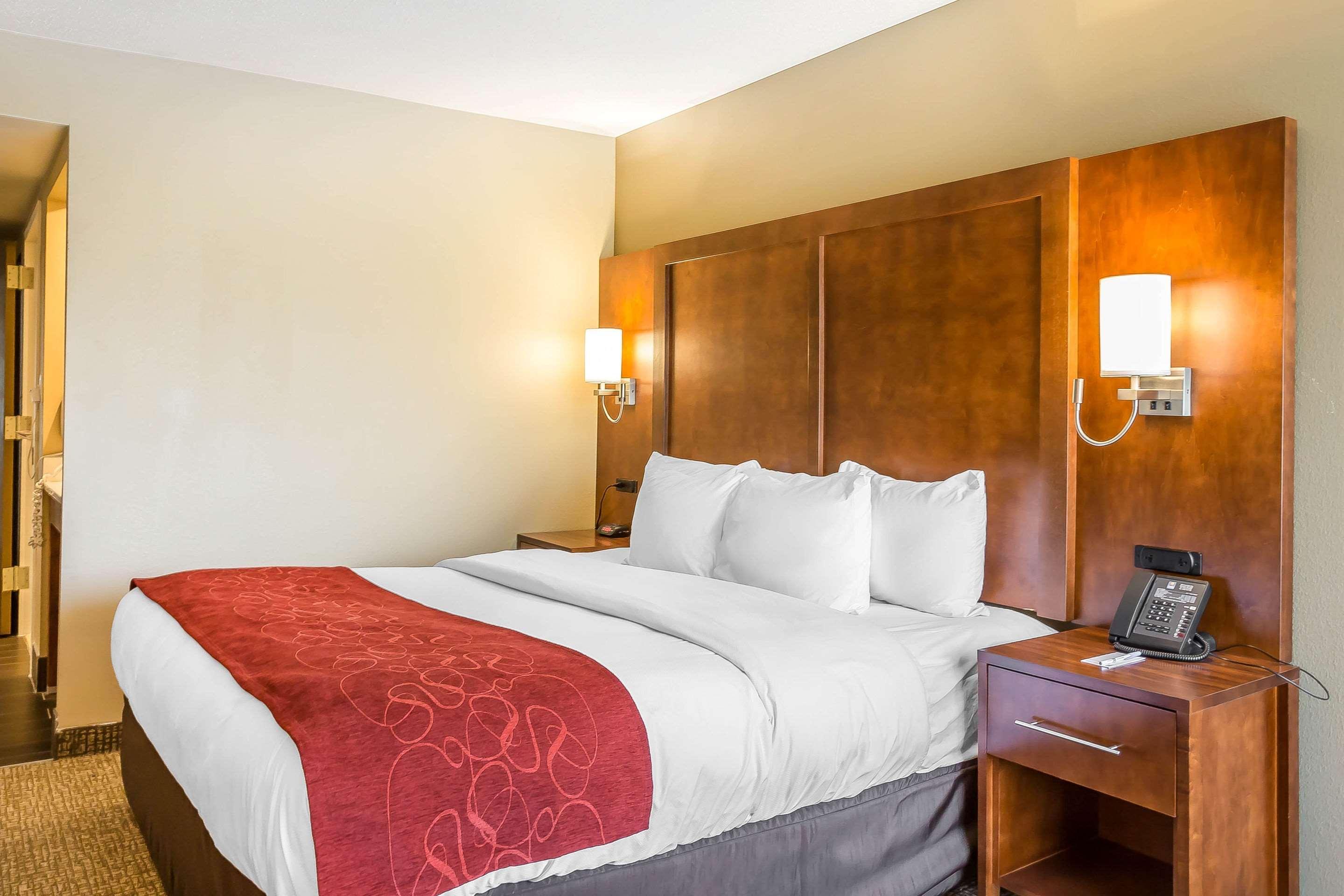 Comfort Inn & Suites Абърдийн Екстериор снимка