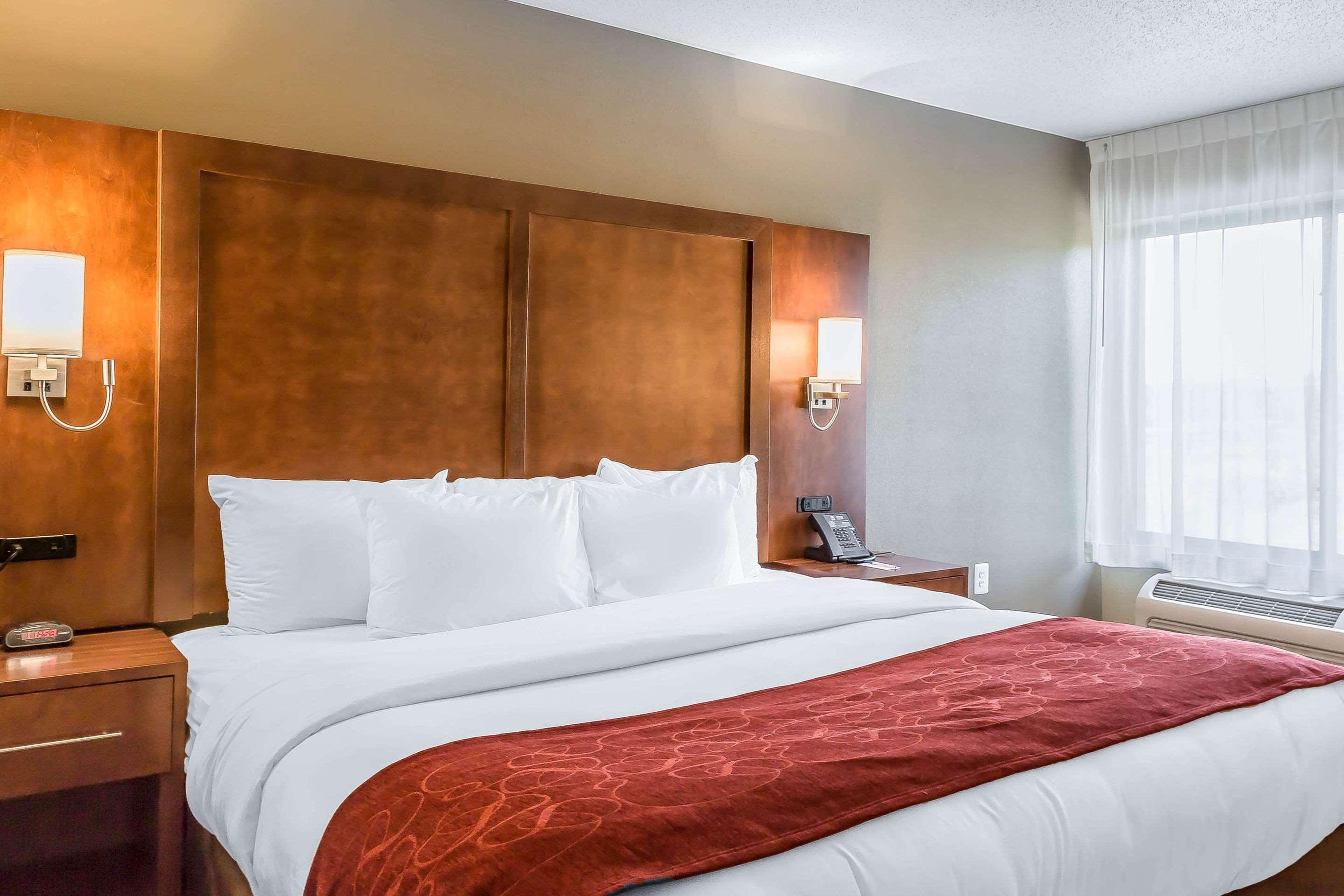 Comfort Inn & Suites Абърдийн Екстериор снимка