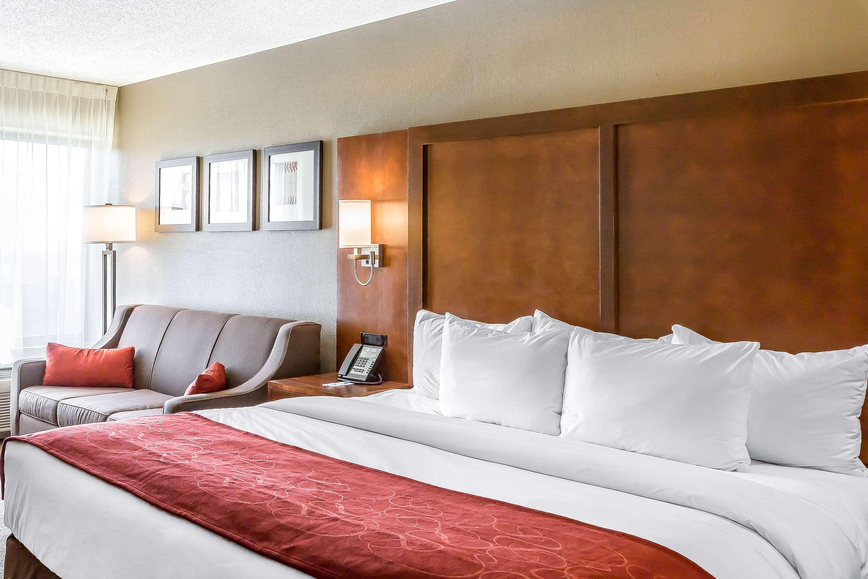 Comfort Inn & Suites Абърдийн Екстериор снимка