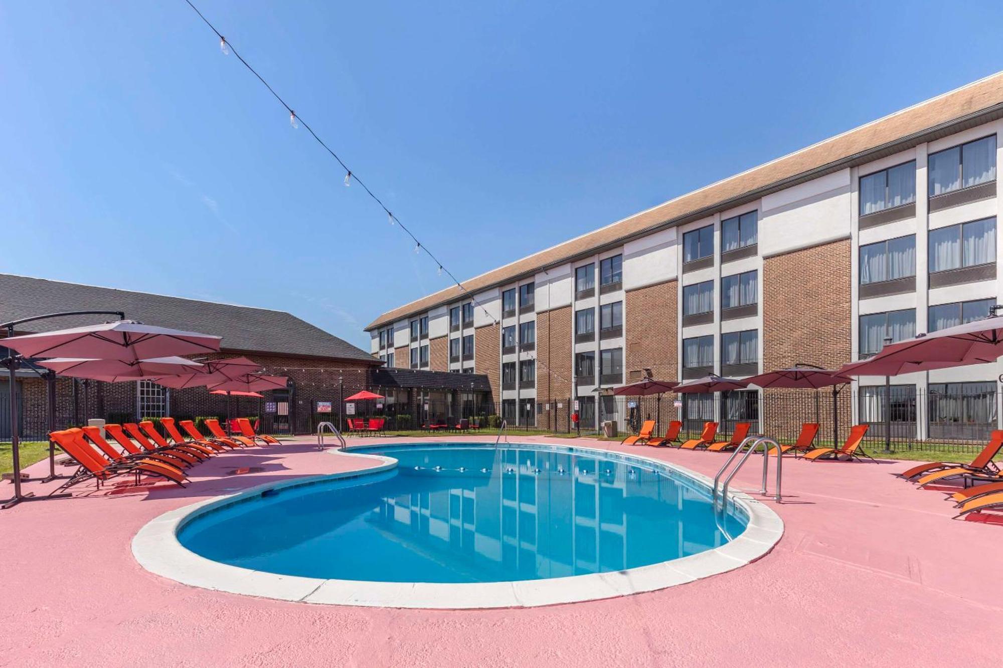 Comfort Inn & Suites Абърдийн Екстериор снимка