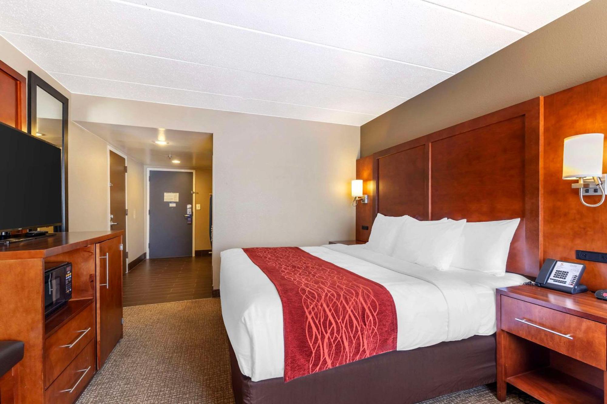 Comfort Inn & Suites Абърдийн Екстериор снимка